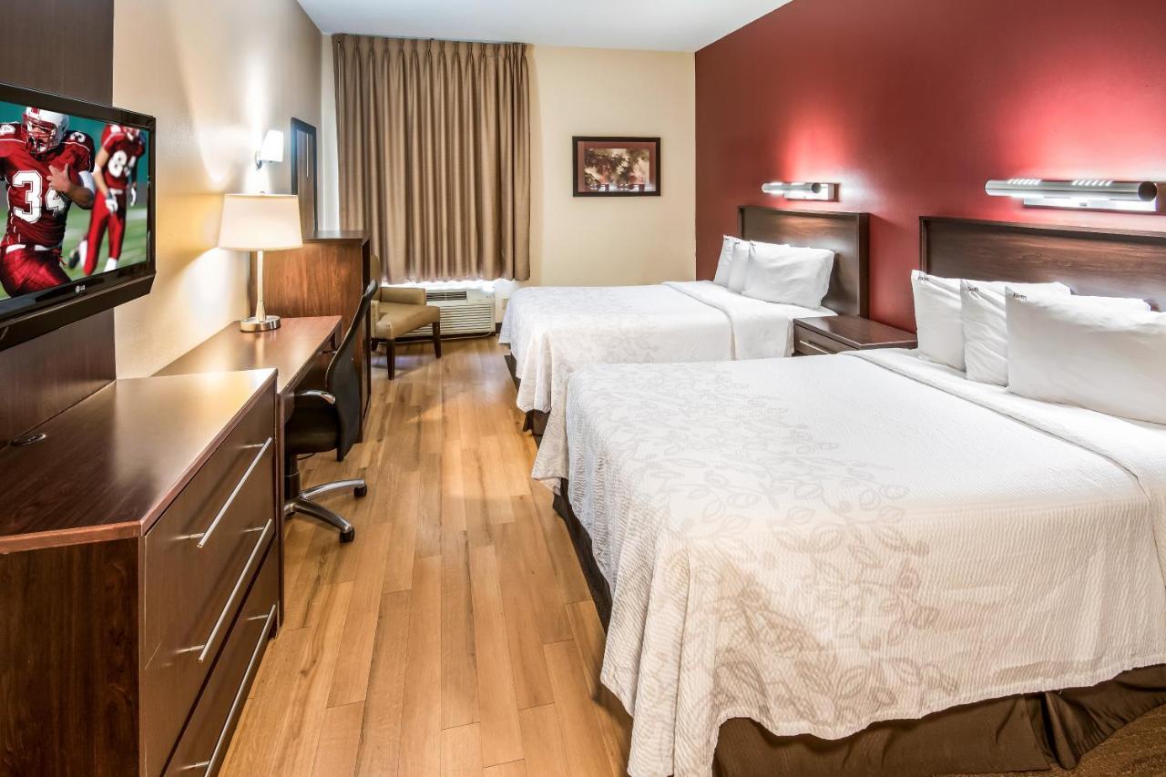 Hotel Red Roof Long Island - Garden Westbury