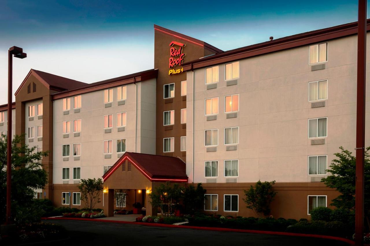 Hotel Red Roof Long Island - Garden Westbury